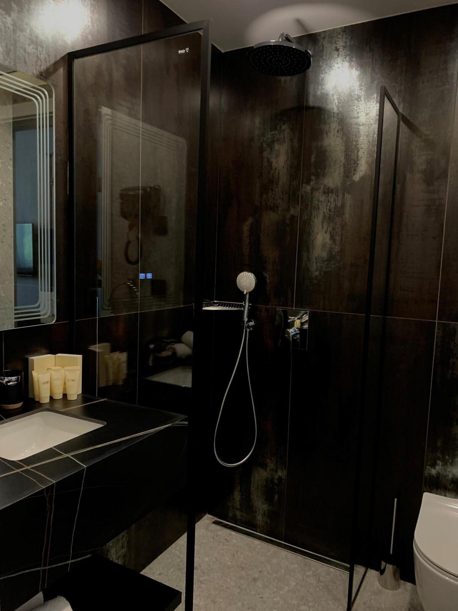 Mm Boutique Hotel Burgas City Exterior foto